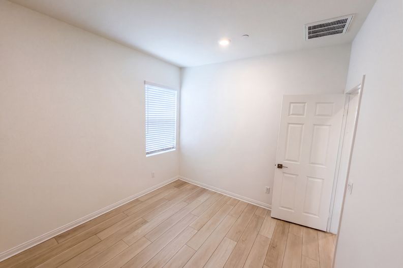 Photo 11 of 24 of 27744 Bay Ave, Moreno Valley, CA