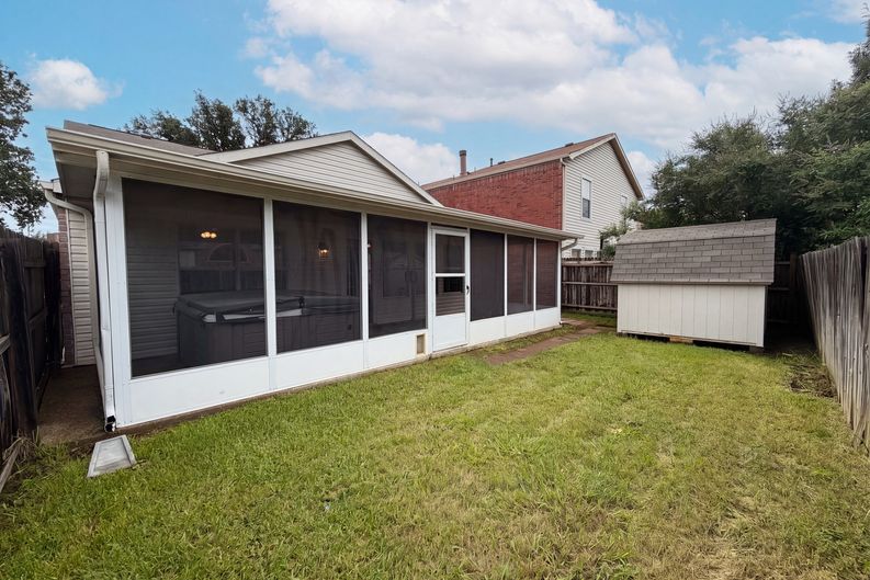 Photo 27 of 30 of 2026 Cardinal Ln, Lewisville, TX