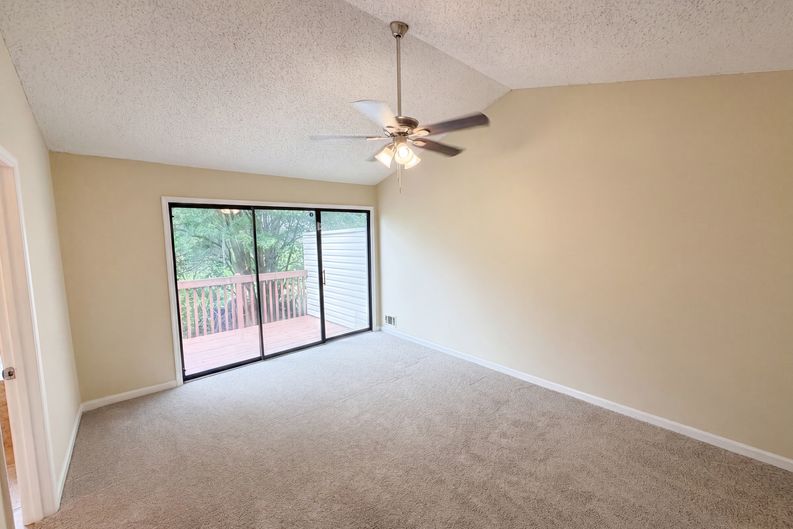 Photo 18 of 24 of 3271 Tennington Pl, Lawrenceville, GA