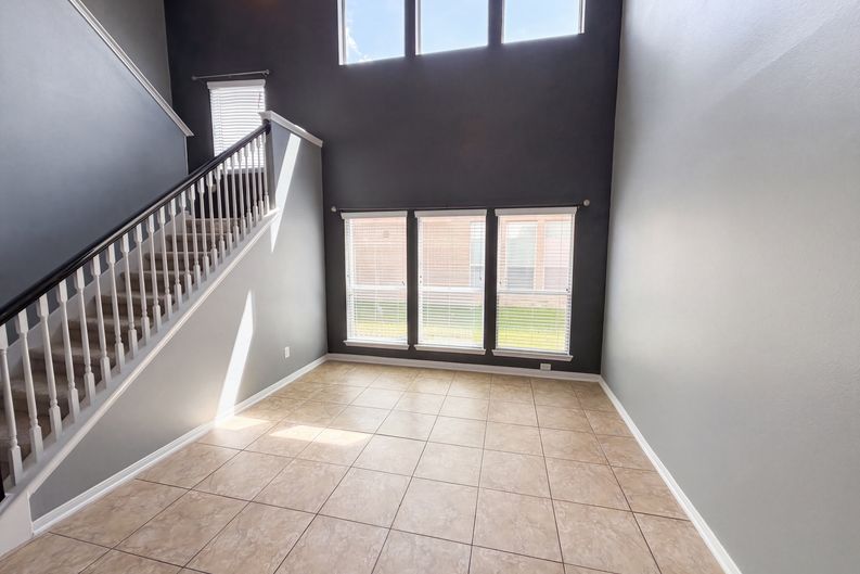 Photo 15 of 38 of 20610 Wren Hollow Way, Humble, TX