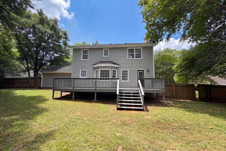 Photo 5 of 23 of 4078 Tara Ct, Loganville, GA