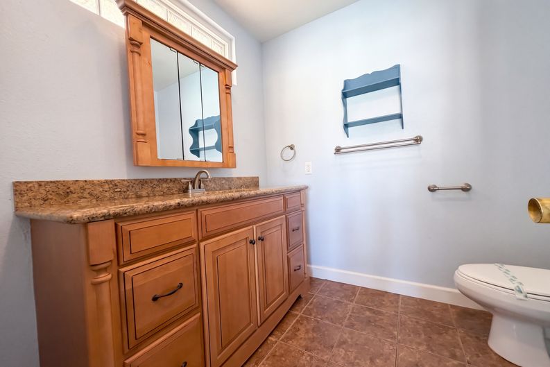 Photo 16 of 23 of 41219 Tava Ln, Hemet, CA