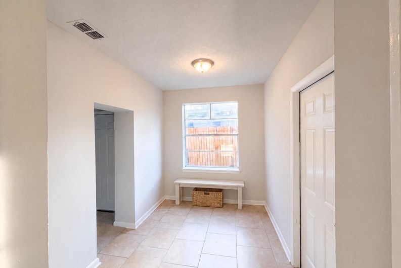 Photo 15 of 26 of 6535 Lou Dr N, Jacksonville, FL