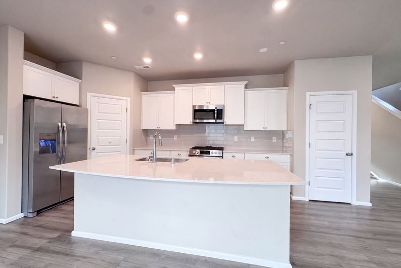 Photo 10 of 31 of 4335 Acacia Ln SE, Port Orchard, WA