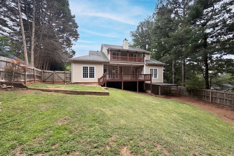 Photo 5 of 30 of 2298 Camden Dr SW, Marietta, GA