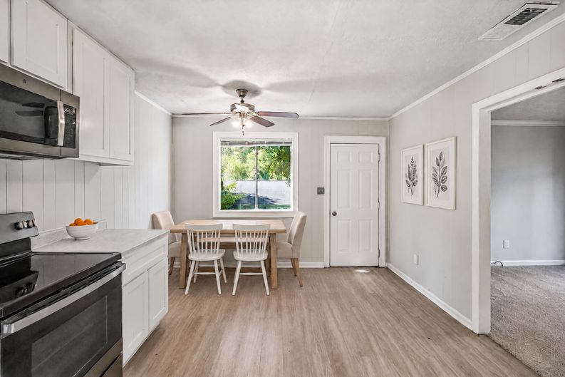 Photo 7 of 19 of 71 Bethesda Church Rd, Lawrenceville, GA