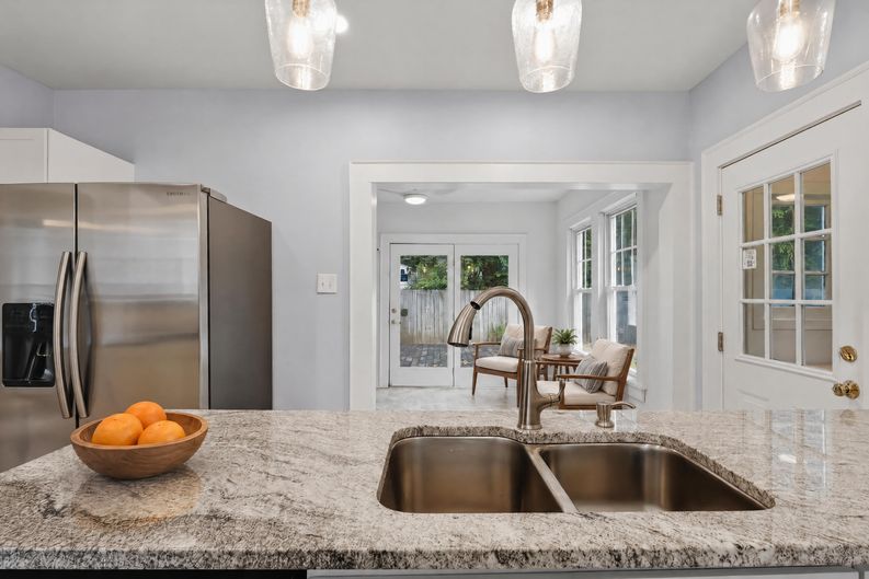 Photo 8 of 37 of 2666 Arbor Ave SE, Atlanta, GA