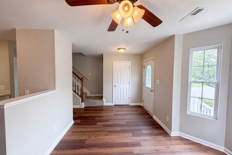 Photo 8 of 28 of 112 Rockbridge Ct, Kernersville, NC