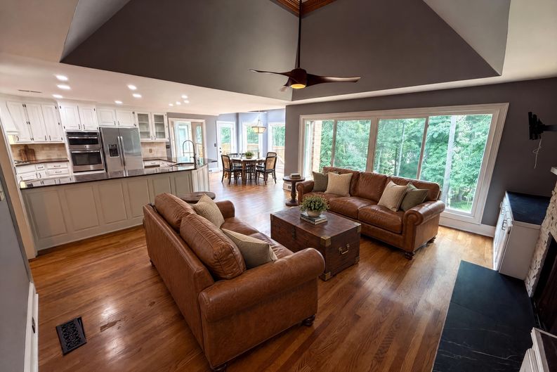 Photo 3 of 39 of 135 N Clublands Ct, Johns Creek, GA