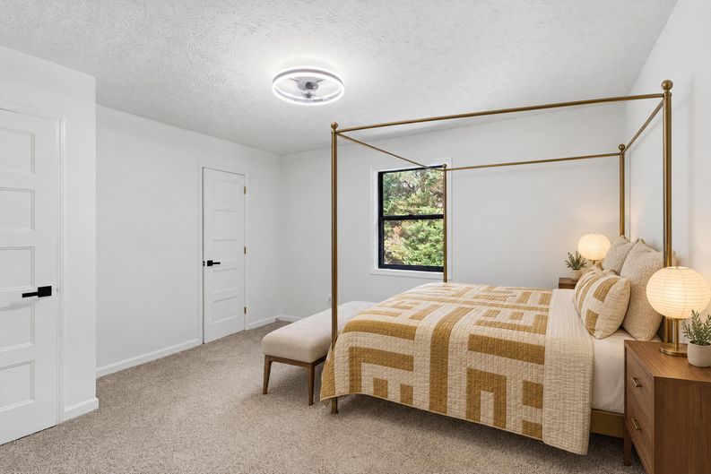 Photo 12 of 28 of 1907 Kemp Rd, Marietta, GA