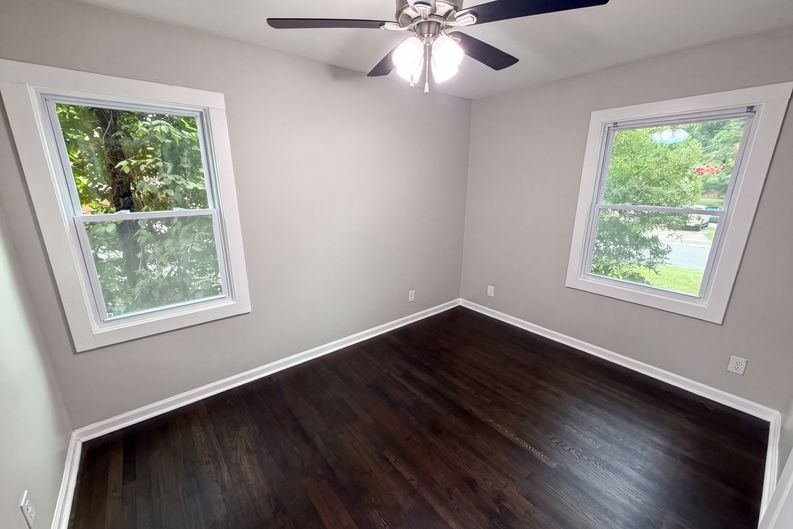 Photo 10 of 19 of 528 Kentbrook Dr, Charlotte, NC