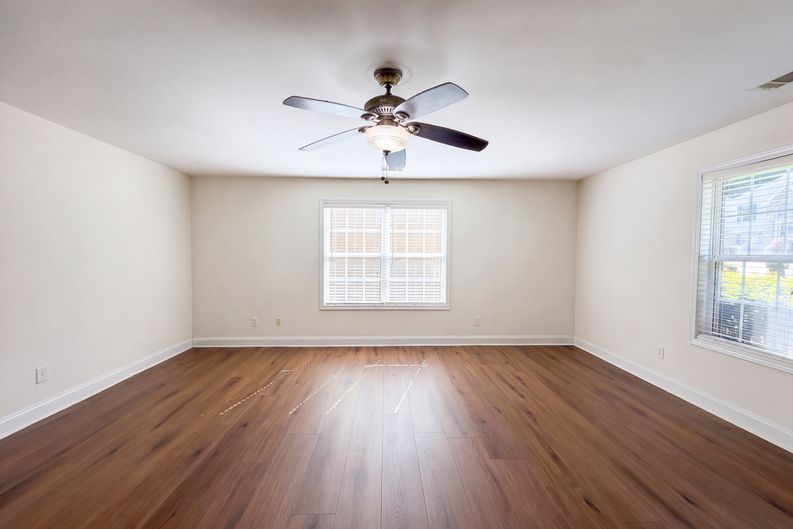 Photo 12 of 32 of 4468 Karron Dr, Powder Springs, GA