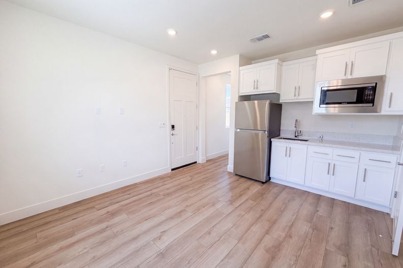 Photo 3 of 49 of 5699 Kusnick Ave, Tracy, CA