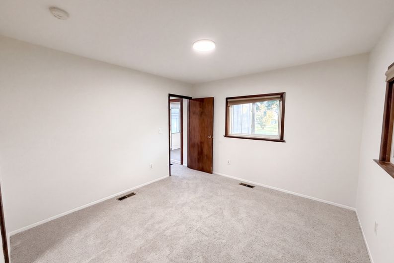 Photo 11 of 16 of 35115 University St, Westland, MI