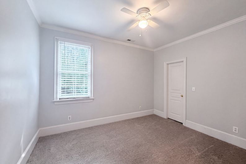 Photo 12 of 20 of 480 Robinson Rd, Mooresville, NC