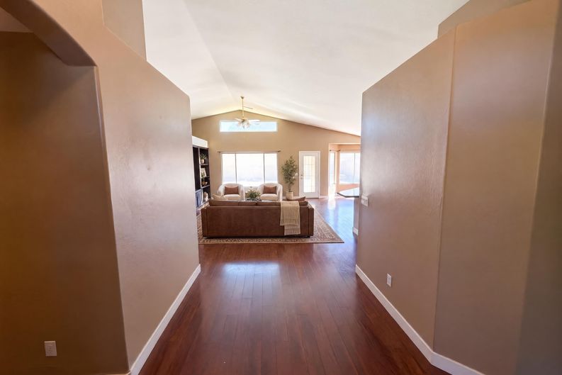 Photo 7 of 37 of 11787 S 174th Ave, Goodyear, AZ