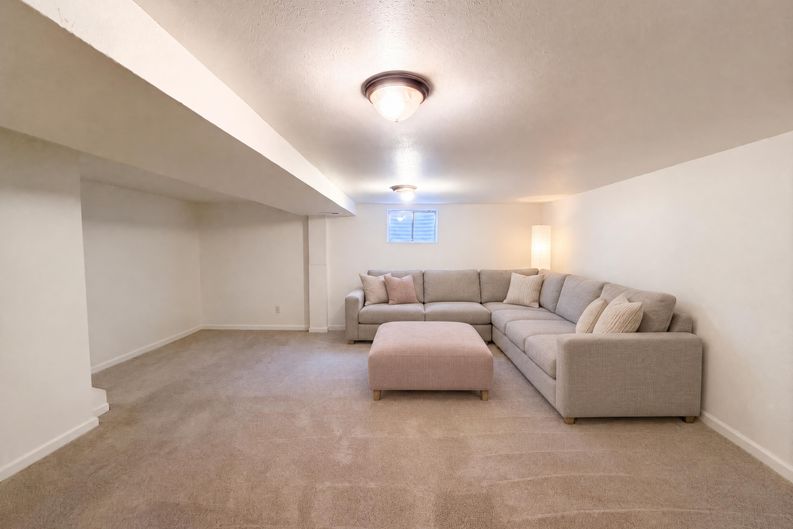 Photo 18 of 25 of 7141 S Webster St, Littleton, CO