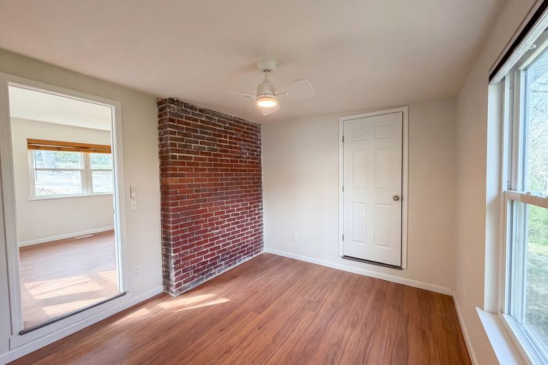 Photo 7 of 17 of 8479 Lake Dr, Cedar Hill, MO