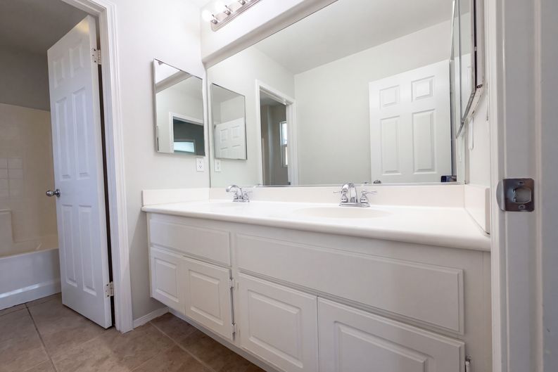 Photo 21 of 33 of 1265 Lavender Ln, Hemet, CA
