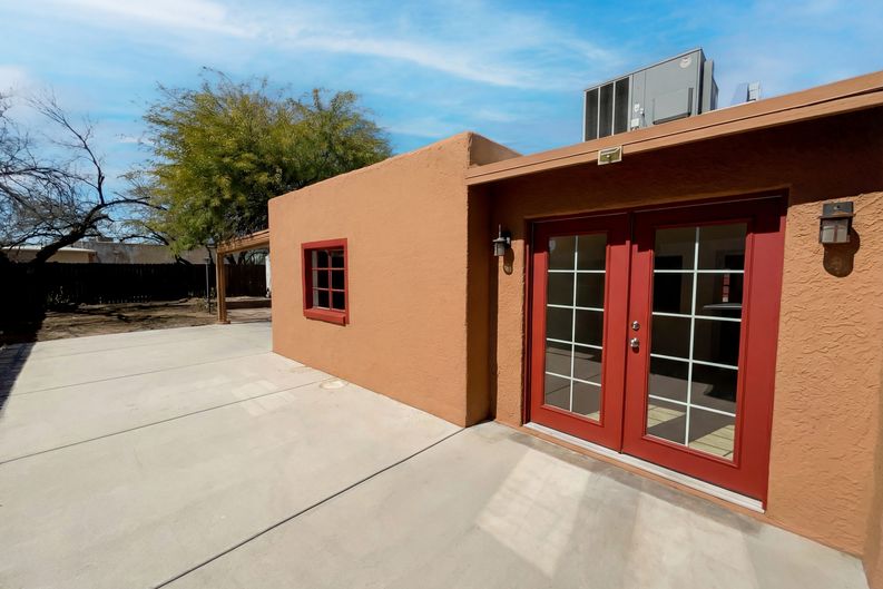 Photo 17 of 21 of 643 N Catalina Ave, Tucson, AZ