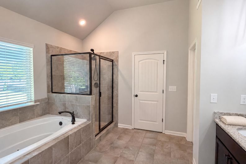 Photo 26 of 47 of 2144 Airline Rd, McDonough, GA
