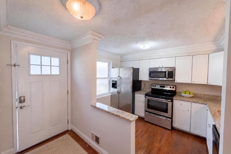 Photo 9 of 57 of 8769 Kanawha Ct, Lorton, VA
