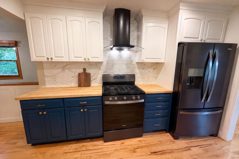 Photo 6 of 16 of 6710 Hopi Rd, Chanhassen, MN
