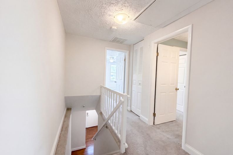 Photo 17 of 57 of 8769 Kanawha Ct, Lorton, VA