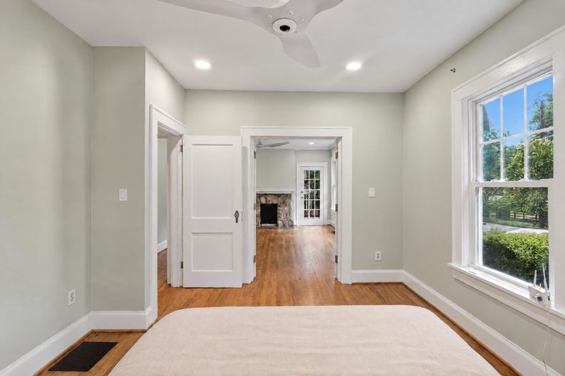 Photo 21 of 37 of 2666 Arbor Ave SE, Atlanta, GA