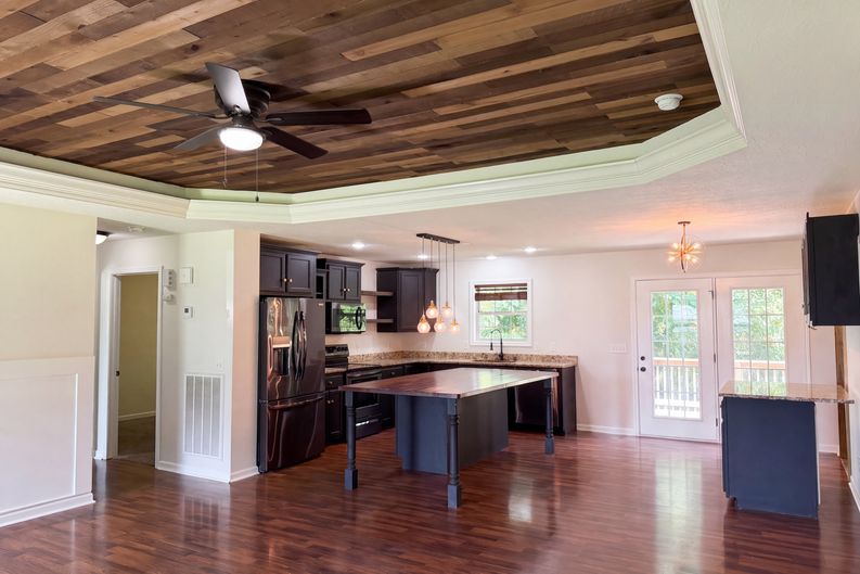 Photo 6 of 22 of 161 Brady Cole Ln, Lafayette, TN