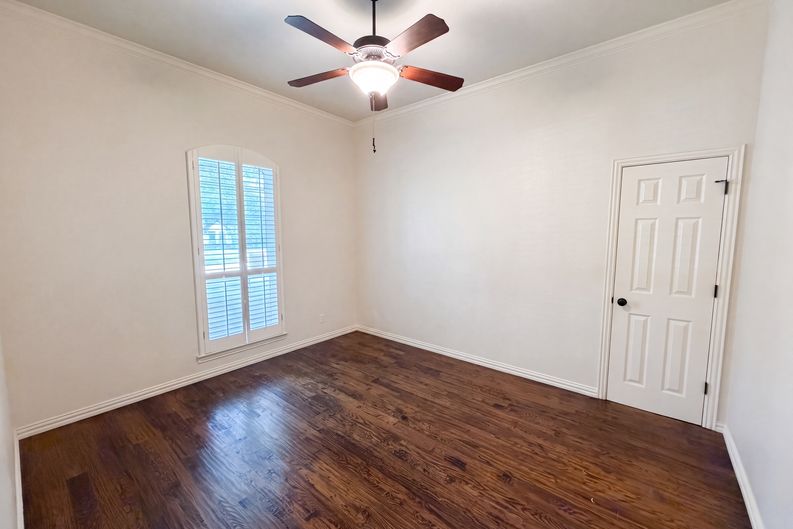 Photo 19 of 38 of 4606 Mill Wood Dr, Colleyville, TX