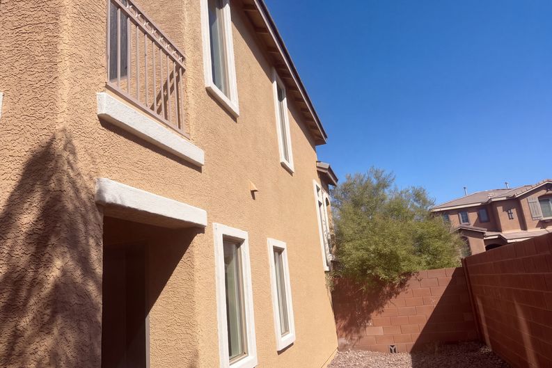 Photo 5 of 28 of 7219 Regent Pond St, Las Vegas, NV