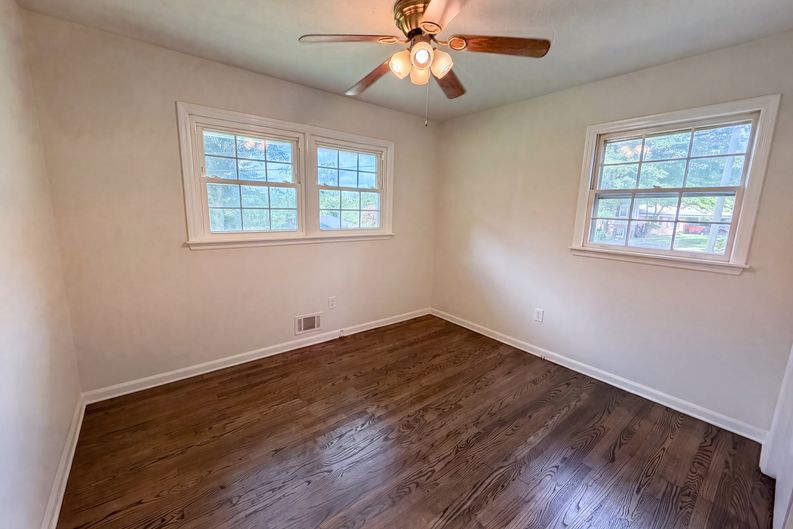 Photo 14 of 21 of 1276 Robin Rd NE, Conyers, GA