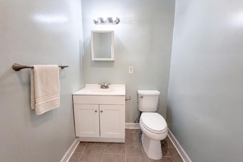 Photo 15 of 24 of 1817 Neptune Dr, Columbia, SC