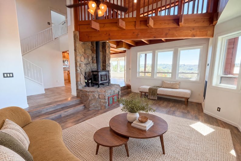 Photo 12 of 35 of 8384 Woodman Ln, Newcastle, CA
