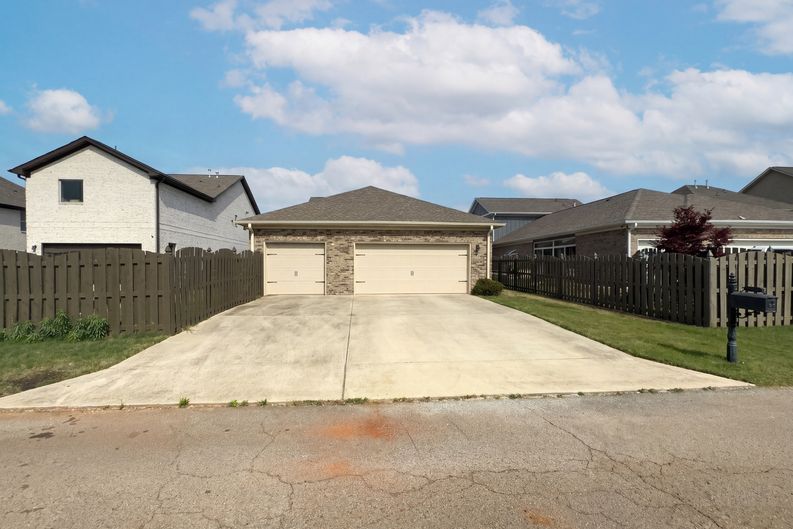 Photo 23 of 25 of 24 Silky Oak Cir SW, Huntsville, AL