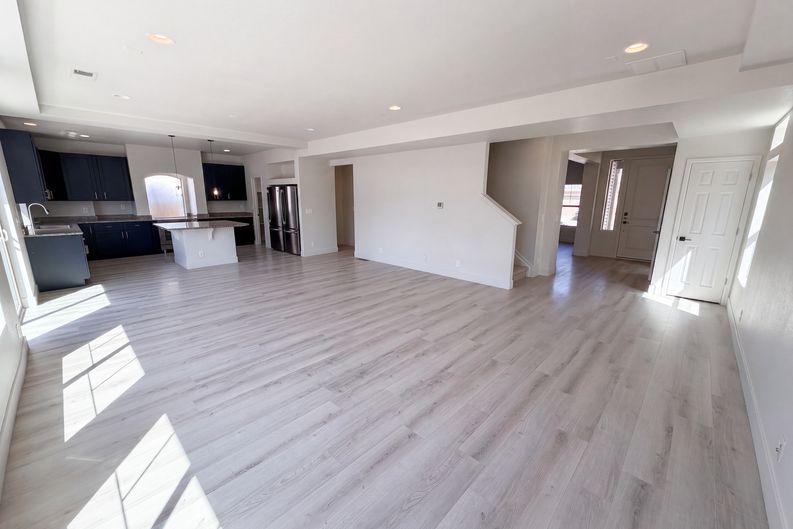 Photo 10 of 46 of 19036 Randolph Pl, Denver, CO