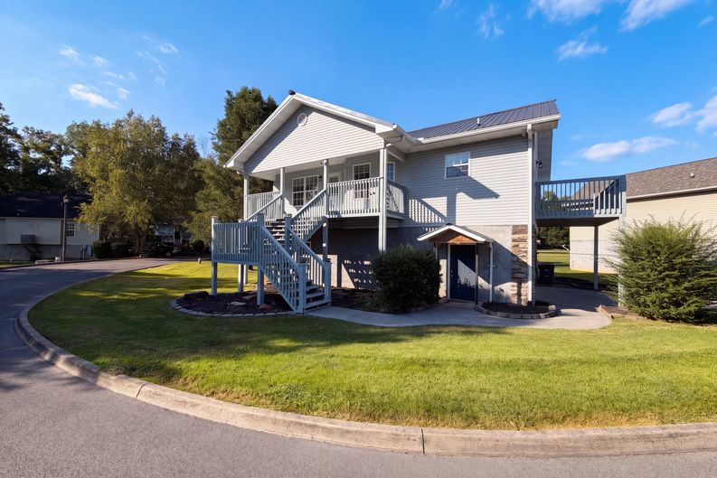 Photo 24 of 28 of 2039 Slippery Rock Cir, Sevierville, TN
