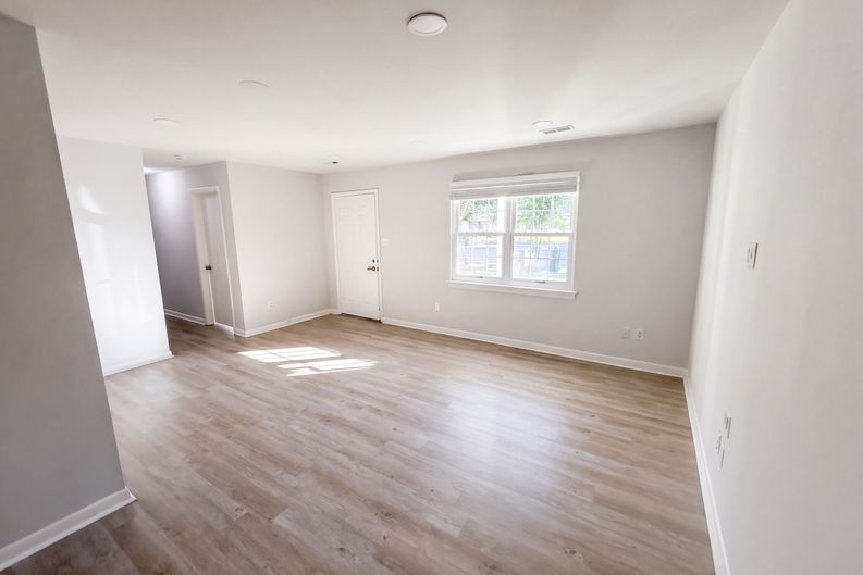 Photo 8 of 18 of 800 Bedrock Ln, Richmond, VA