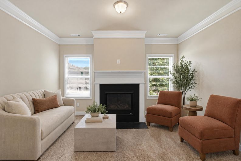 Photo 11 of 41 of 114 Madison St, Canton, GA
