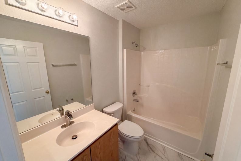 Photo 16 of 53 of 5191 Quintilis St, Spring Hill, FL