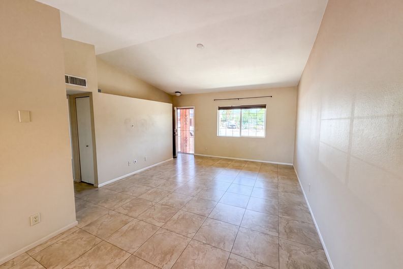 Photo 9 of 21 of 6081 N Curry Ave, Tucson, AZ