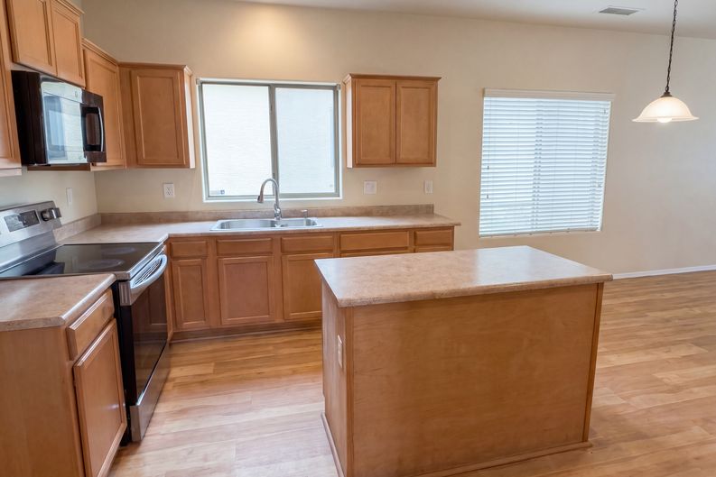 Photo 13 of 33 of 20504 N 261st Ave, Buckeye, AZ