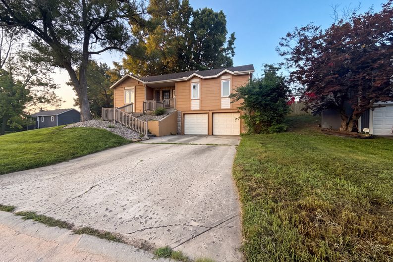 Photo 18 of 21 of 7511 Orient Ave, Kansas City, KS