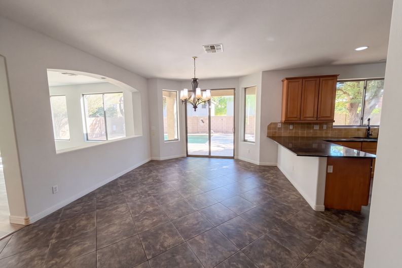 Photo 13 of 64 of 15033 W Aster Dr, Surprise, AZ