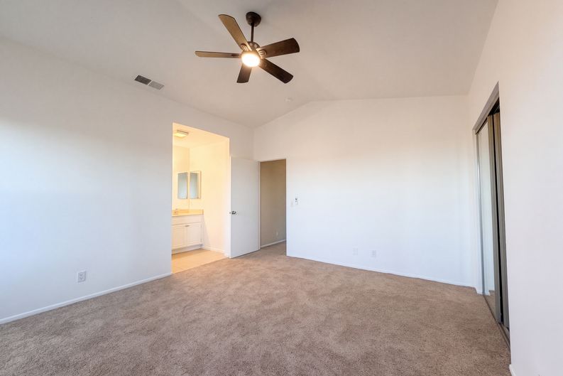 Photo 11 of 21 of 5717 Lisbon Ct, Palmdale, CA