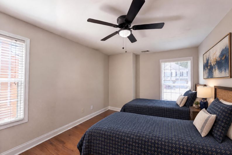 Photo 18 of 32 of 4468 Karron Dr, Powder Springs, GA