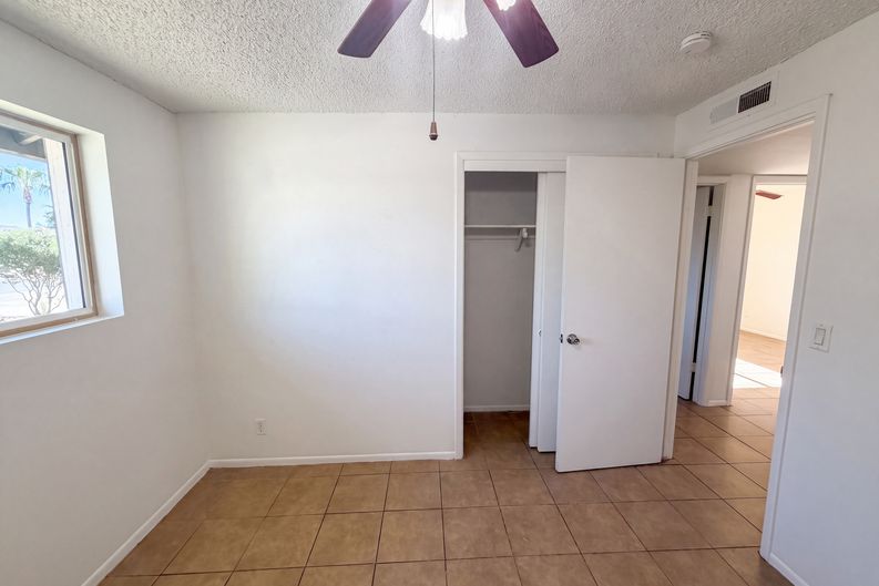 Photo 9 of 27 of 5617 W Hatcher Rd, Glendale, AZ