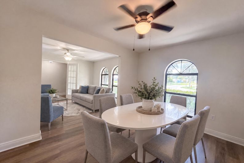 Photo 8 of 21 of 1711 Avant St, Valrico, FL