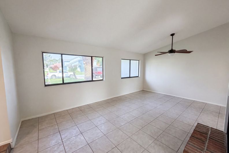 Photo 8 of 31 of 2631 Alabaster Ave, Orlando, FL